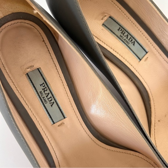 PRADA GRAY LEATHER KITTEN HEEL SHOES SIZE 39